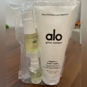 Alo Glow System Body Wash, Glow Oil and Spray Trio Set